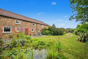 Gardens- click for photo gallery